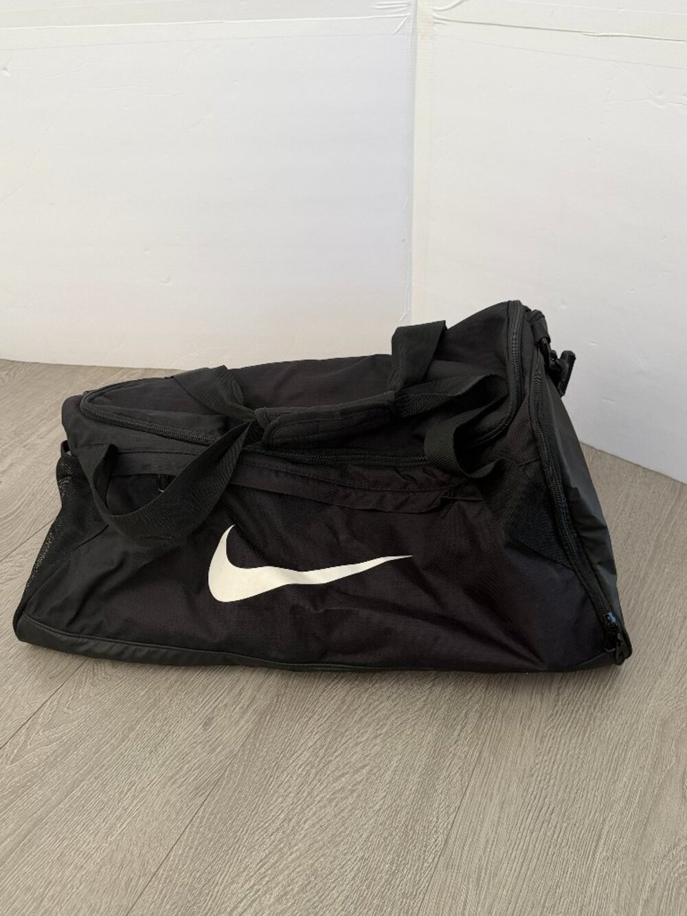 Nike Brasilia Medium Training Duffel Bag Black White Description:
